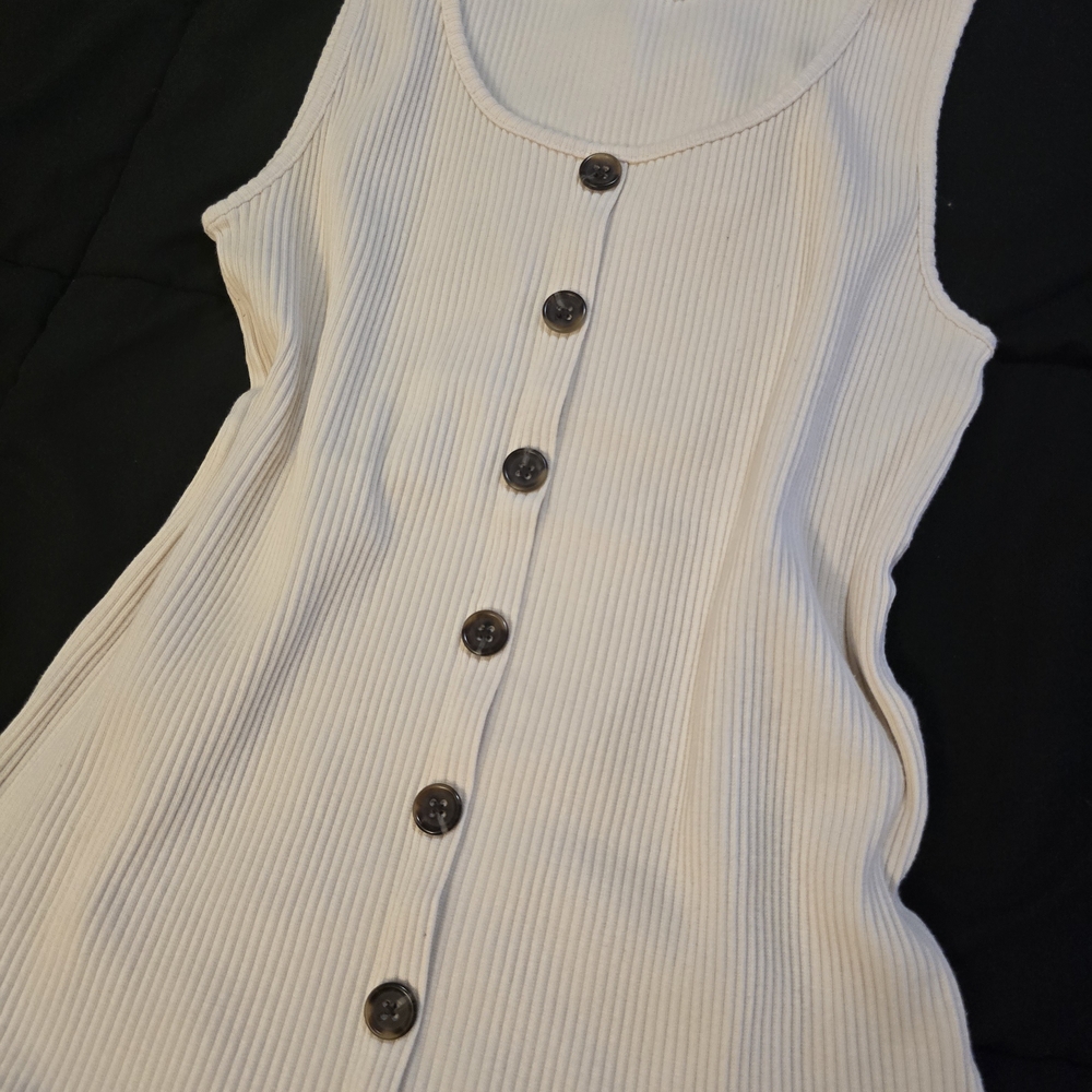 Cream Button-Down Ribbed Tank Top - Picture 2 of 4